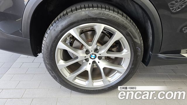 BMW X5 xDrive 45e xLine — пробег 161 137 км — фото 5 из 5