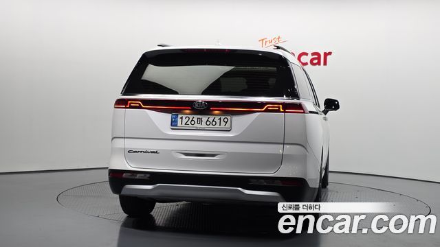Kia Carnival из Кореи Encar
