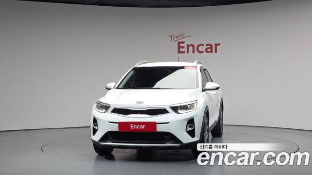 Kia Stonic из Кореи Encar