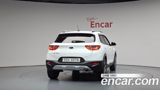 Kia Stonic из Кореи Encar