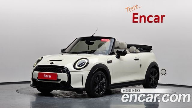 Mini Cooper Convertible Classic Launch Pack Third Generation — пробег 101 015 км — фото 1 из 5