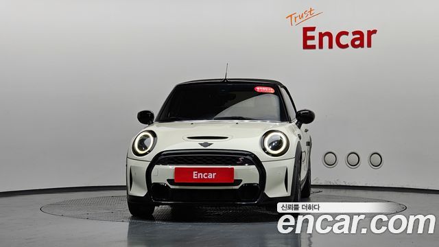 Mini Cooper Convertible Classic Launch Pack Third Generation — пробег 101 015 км — фото 3 из 5
