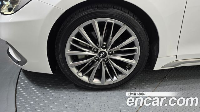 Hyundai Grandeur из Кореи Encar