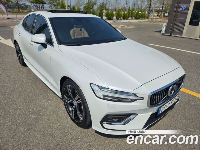 Volvo S60 B5 Inscription — пробег 95 000 км — фото 3 из 5