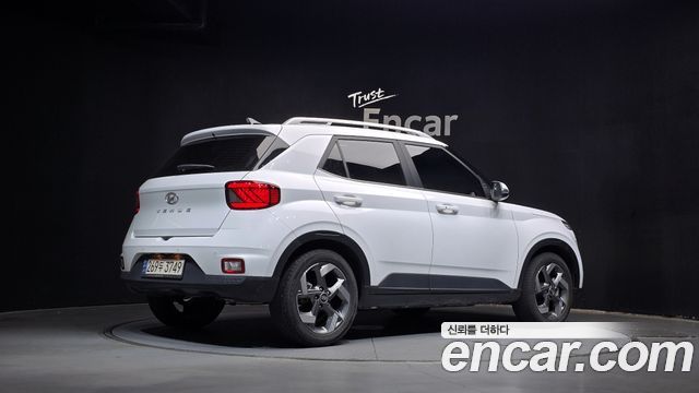 Hyundai Venue из Кореи Encar