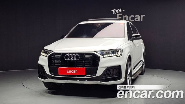 Audi Q7 55 TFSI Quattro Premium — пробег 15 364 км — фото 3 из 5