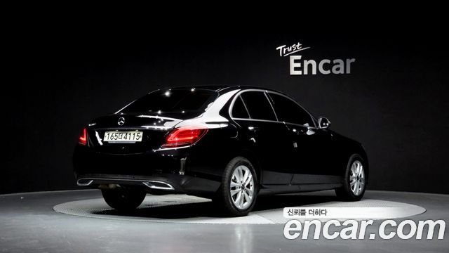 Mercedes-Benz C-Class из Кореи Encar