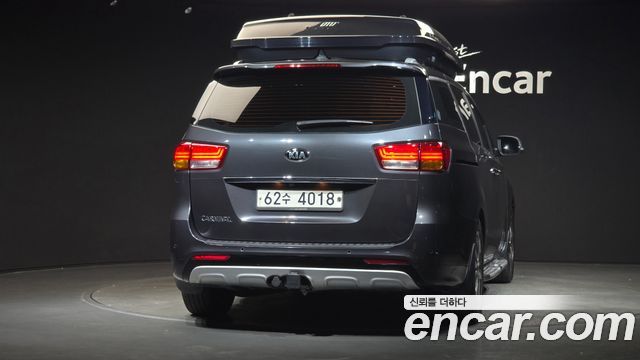 Kia Carnival из Кореи Encar