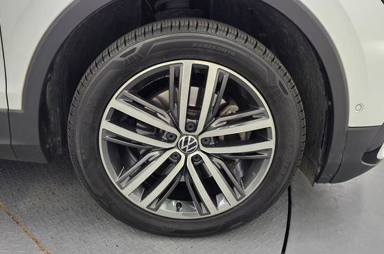 Volkswagen Tiguan 2.0 TSI Prestige — пробег 60 414 км — фото 5 из 5