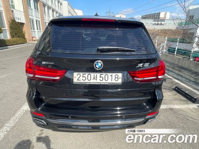 BMW X5 xDrive 40e iPerformance — пробег 163 000 км — фото 2 из 5
