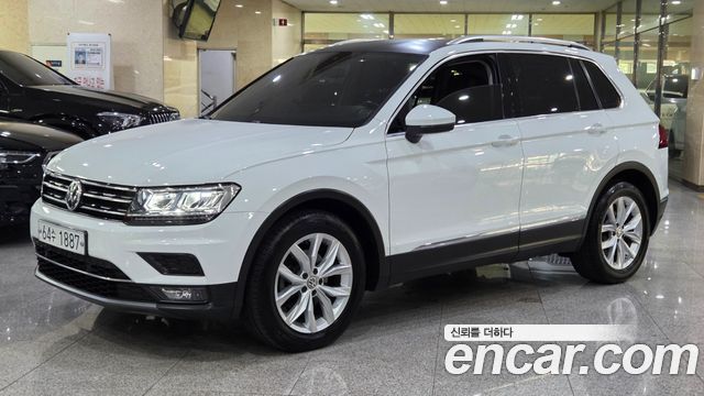 Volkswagen Tiguan 2.0 TDI Premium — пробег 107 553 км — фото 1 из 5