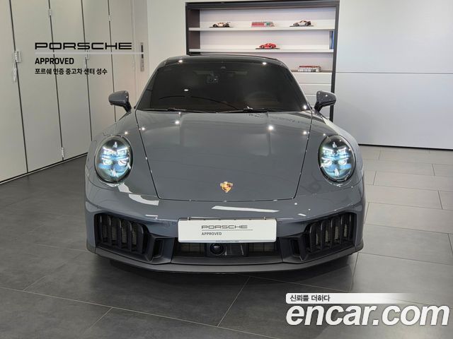 Porsche 911 Carrera GTS — пробег 5 454 км — фото 3 из 5