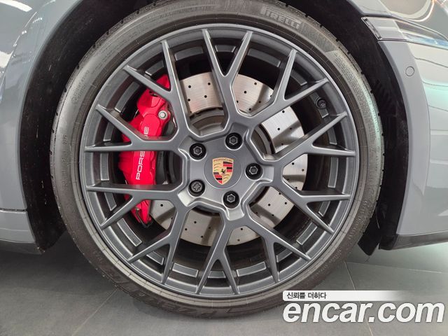 Porsche 911 Carrera GTS — пробег 5 454 км — фото 5 из 5