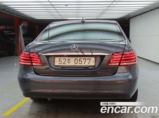 Mercedes-Benz E-Class из Кореи Encar