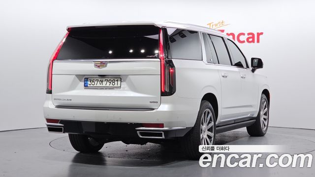 Cadillac Escalade 6.2 ESV ESV Premium Luxury Platinum — пробег 17 523 км — фото 2 из 5
