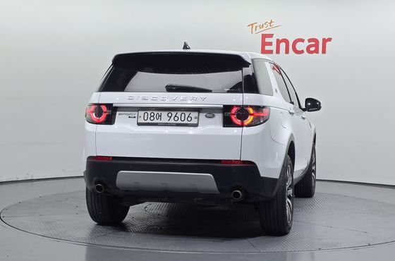 Land Rover Discovery Sport 2.0 TD4 HSE Luxury — пробег 170 176 км — фото 4 из 5