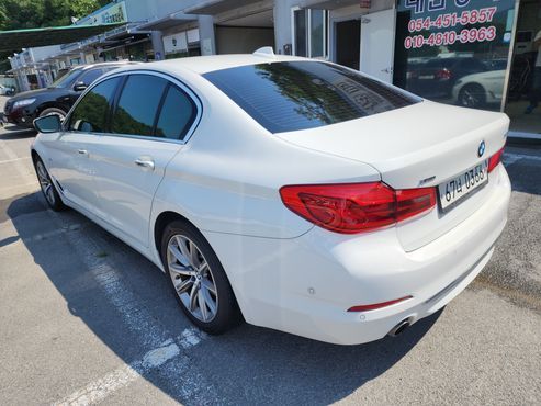 BMW 5-Series 520i Luxury — пробег 73 952 км — фото 4 из 5