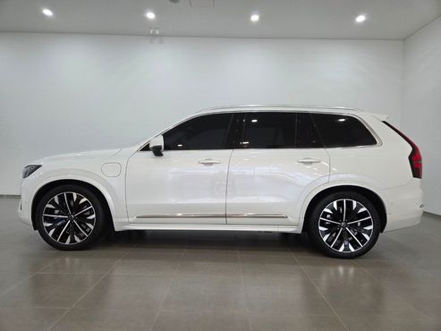 Volvo XC90 T8 Ultra Bright Hybrid — пробег 5 213 км — фото 5 из 5