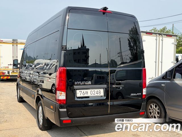 Hyundai Solati 14-seater Luxury — пробег 68 258 км — фото 4 из 5
