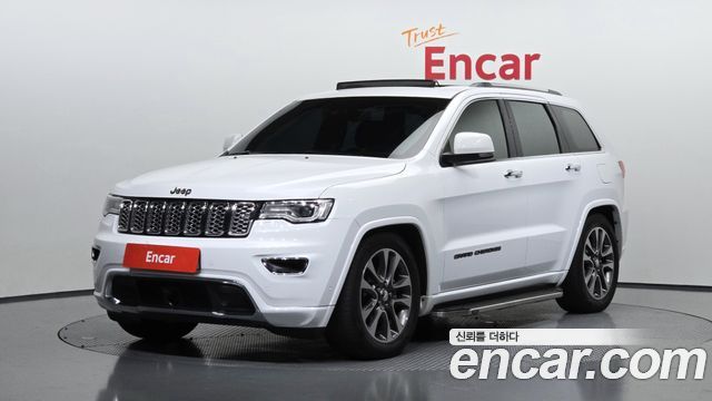 Jeep Cherokee 3.0 Diesel Overland WK2 — пробег 116 614 км — фото 1 из 5