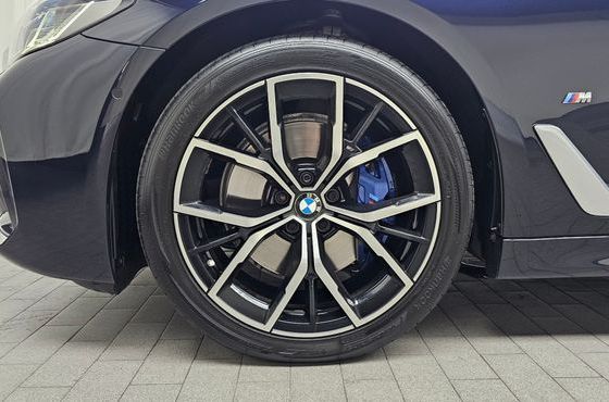 BMW 5-Series 530i xDrive M Sport Package — пробег 34 701 км — фото 5 из 5