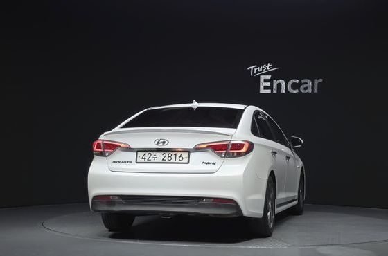 Hyundai Sonata 2.0 HEV Premium — пробег 165 875 км — фото 4 из 5