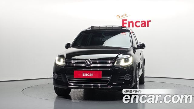 Volkswagen Tiguan 2.0 TDI R-Line 5N — пробег 86 792 км — фото 3 из 5