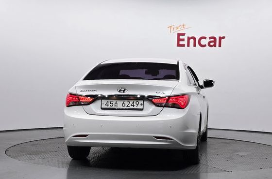 Hyundai Sonata CVVL Attration — пробег 70 328 км — фото 4 из 5