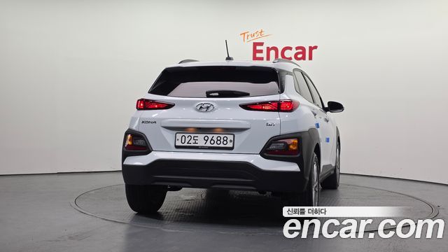 Hyundai Kona из Кореи Encar