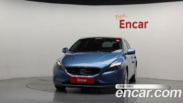 Volvo V40 из Кореи Encar