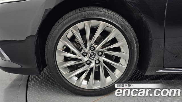 Lexus ES из Кореи Encar