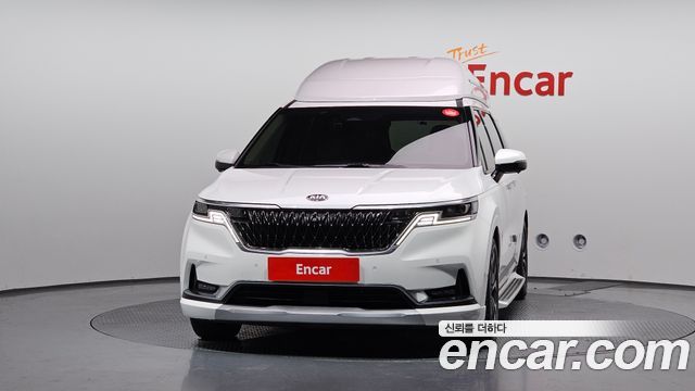 Kia Carnival 9-Seater Hi-Limousine Signature — пробег 82 413 км — фото 3 из 5