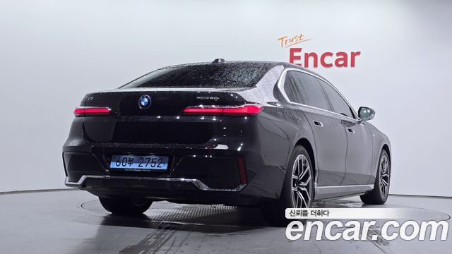 BMW i7 из Кореи Encar