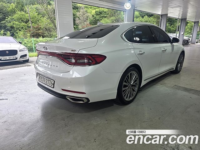 Hyundai Grandeur из Кореи Encar