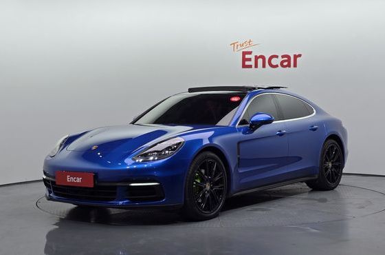 Porsche Panamera 3.0 AWD — пробег 92 496 км — фото 1 из 5