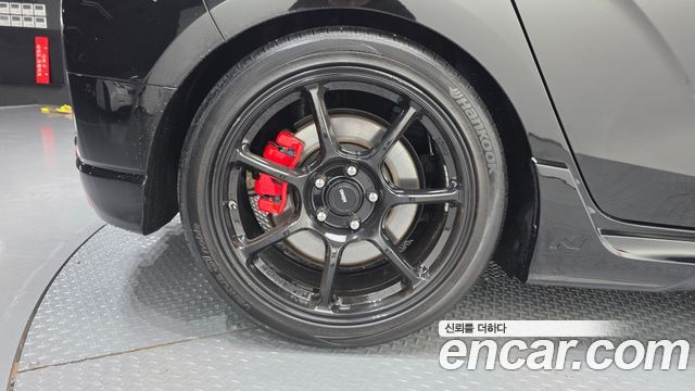Hyundai Veloster 2.0 N — пробег 137 635 км — фото 5 из 5