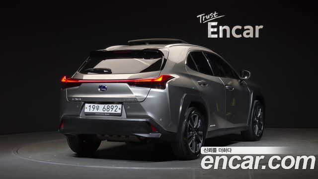 Lexus UX из Кореи Encar
