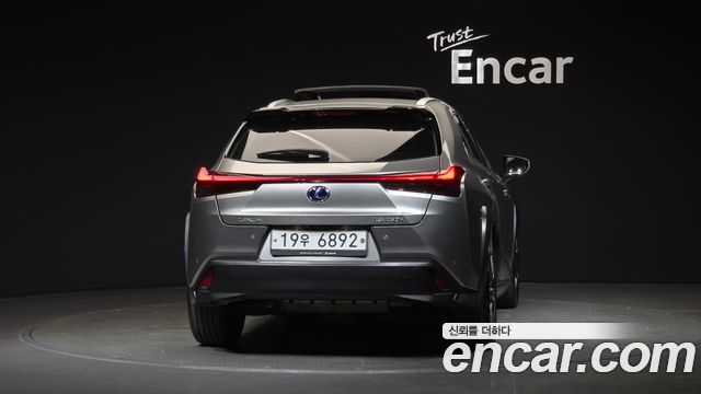 Lexus UX из Кореи Encar