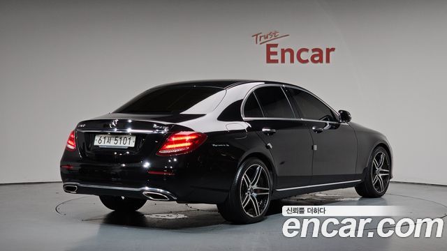 Mercedes-Benz E-Class из Кореи Encar