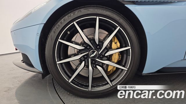 Astonmartin DB11 из Кореи Encar