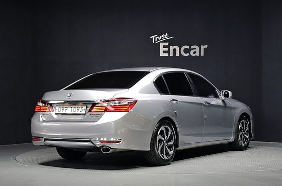 Honda Accord 2.4 9th — пробег 69 543 км — фото 2 из 5