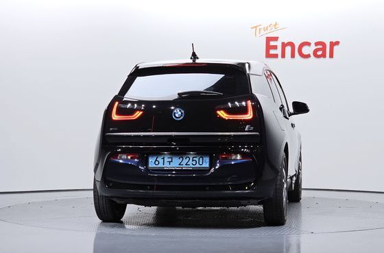 BMW i3 LUX — пробег 79 005 км — фото 4 из 5