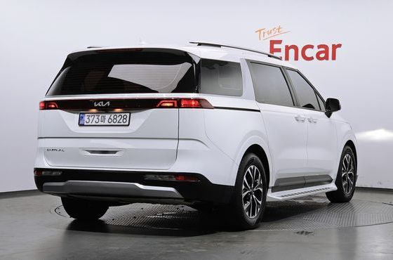 Kia Carnival 9-Seater Prestige — пробег 62 278 км — фото 2 из 5