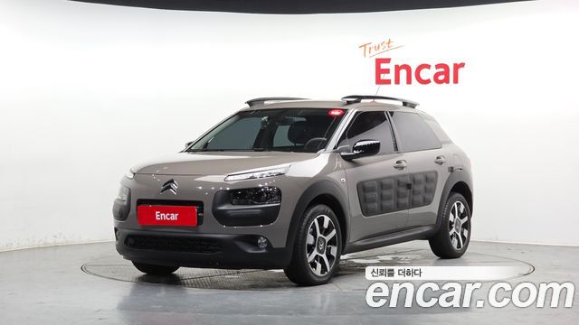 Citroen-DS C4 CACTUS 1.6 BlueHDi Shine — пробег 33 048 км — фото 1 из 5