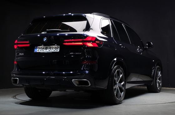 BMW X5 xDrive 30d M Sport — пробег 10 443 км — фото 2 из 5