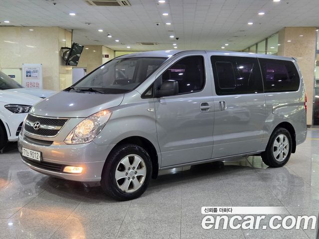 Hyundai Starex 4WD 12-Seater Wagon CVX Luxury — пробег 49 854 км — фото 1 из 5