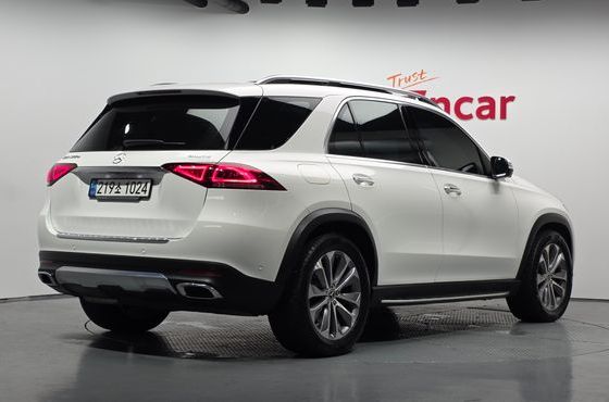 Mercedes-Benz GLE-Class GLE300d 4MATIC — пробег 43 617 км — фото 2 из 5