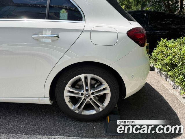 Mercedes-Benz A-Class A220 Hatchback — пробег 1 650 км — фото 4 из 5
