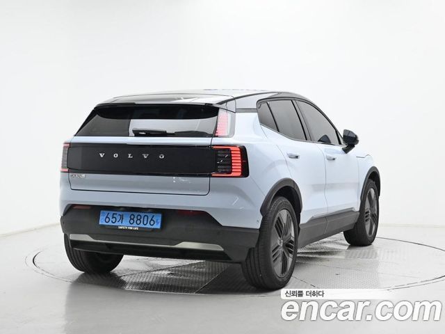 Volvo EX30 Performance Ultra — пробег 8 105 км — фото 2 из 5