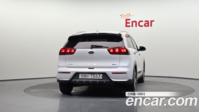 Kia Niro из Кореи Encar